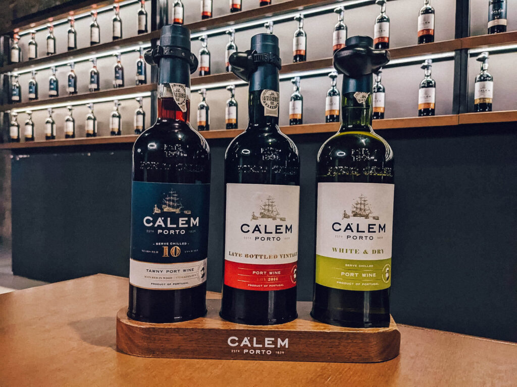 Les dégustations de vin sont tout à fait possible à Porto avec des enfants - Calem