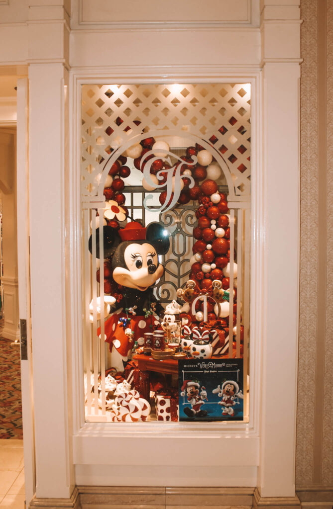 Disney hotels for Christmas: the 5 most magical ones you should visit