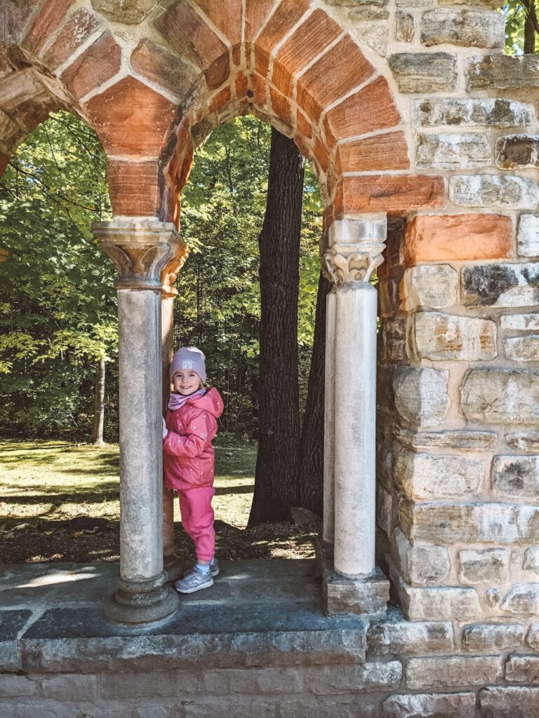 The Mackenzie King Estate is one of the best places to visit in Gatineau Park with kids - kids will see ruins and cottaes/museums
