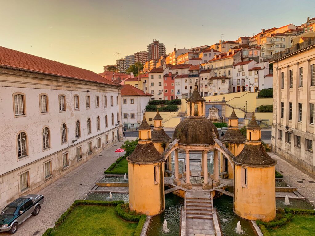Coimbra est l'une des excursions d'une journée à partir de Porto avec des enfants - les destinations les plus populaires auprès des familles