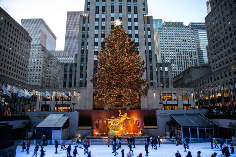 Le sapin de Noël du Rockefeller Center est l'une des meilleures choses à voir pour Noël à New York avec des enfants