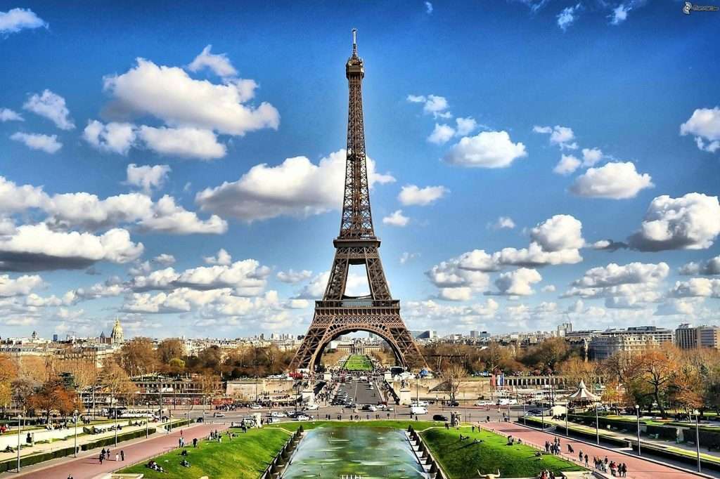 Avec tant de choses à faire, à voir et à manger, Paris se démarque comme étant l'une des meilleures destinations pour un babymoon dans le monde.
