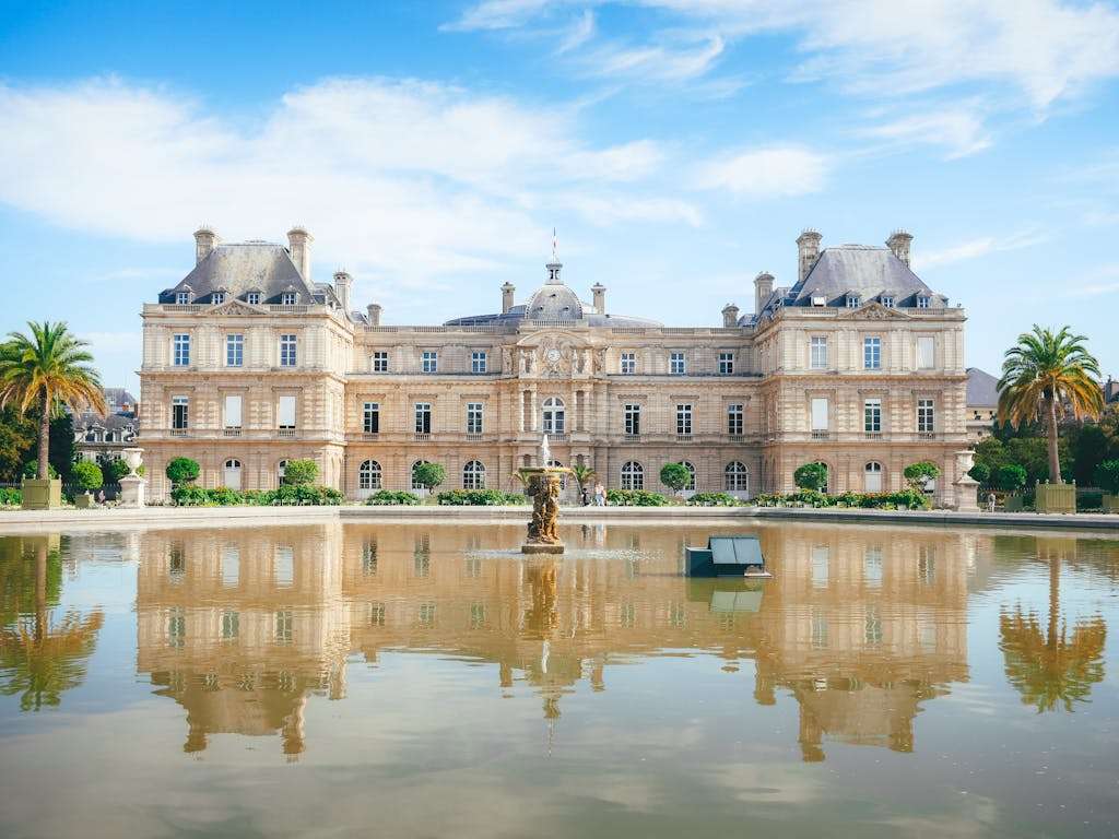 Le jardin du Luxembourg - un incontournable à visiter à Paris en avril. 