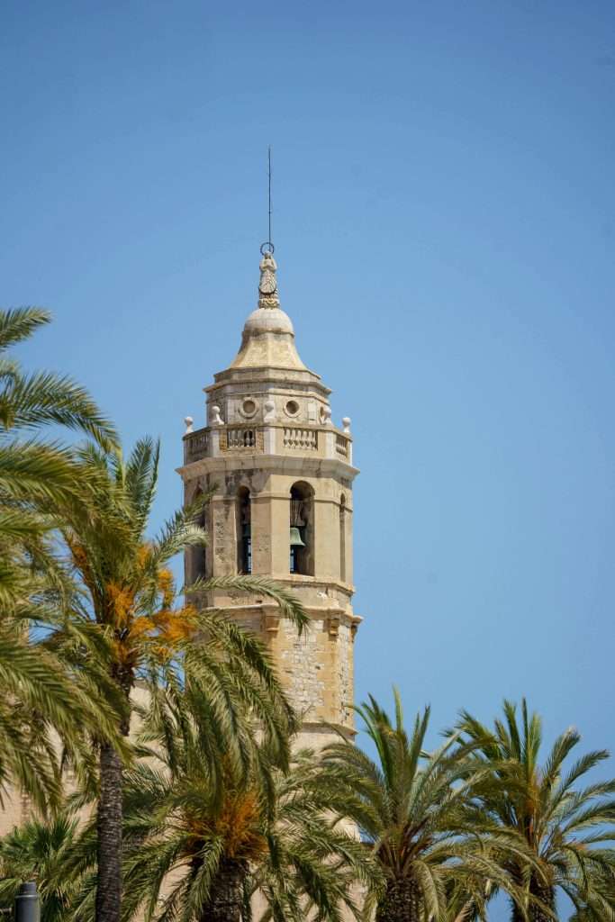 Sitges, Espagne - une destination de plage fantastique qui mérite d'être visitée lors d'un voyage de 3 jours à Barcelone avec des enfants