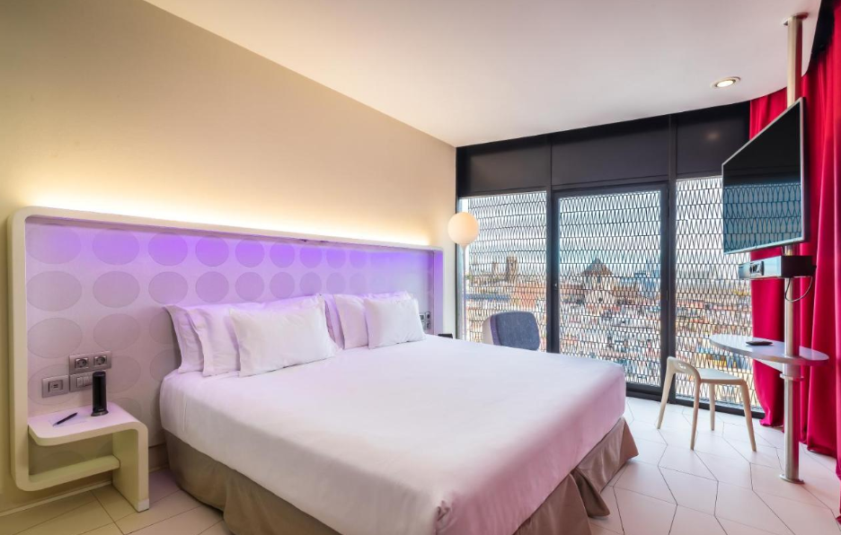 Barcelo Raval est un excellent hôtel milieu de gamme pour les familles à Barcelone