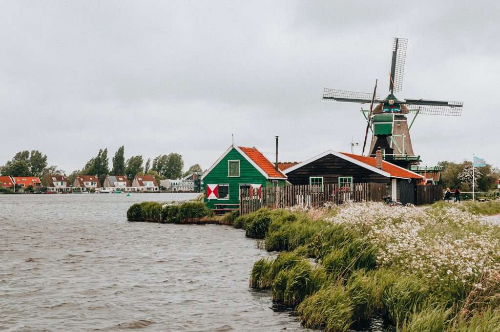 Kinderdijk is a typical Dutch city close to Amsterdam - it's a family-friendly day trip to add to any Amsterdam itinerary